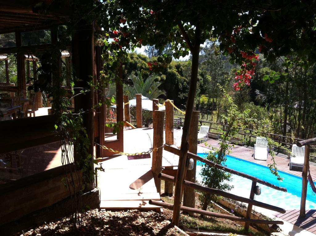 Quarto Duplo com Vista das Montanhas